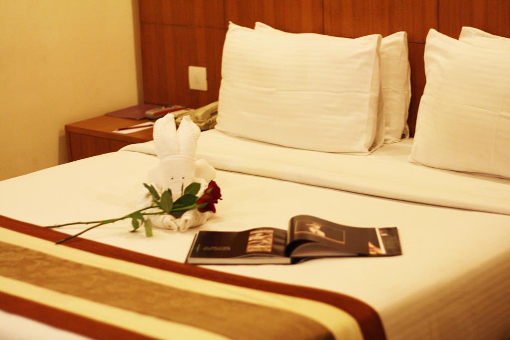 בובנשוואר La Franklin Hotel חדר תמונה