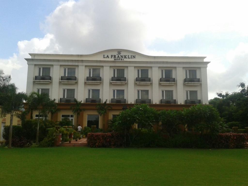 בובנשוואר La Franklin Hotel מראה חיצוני תמונה