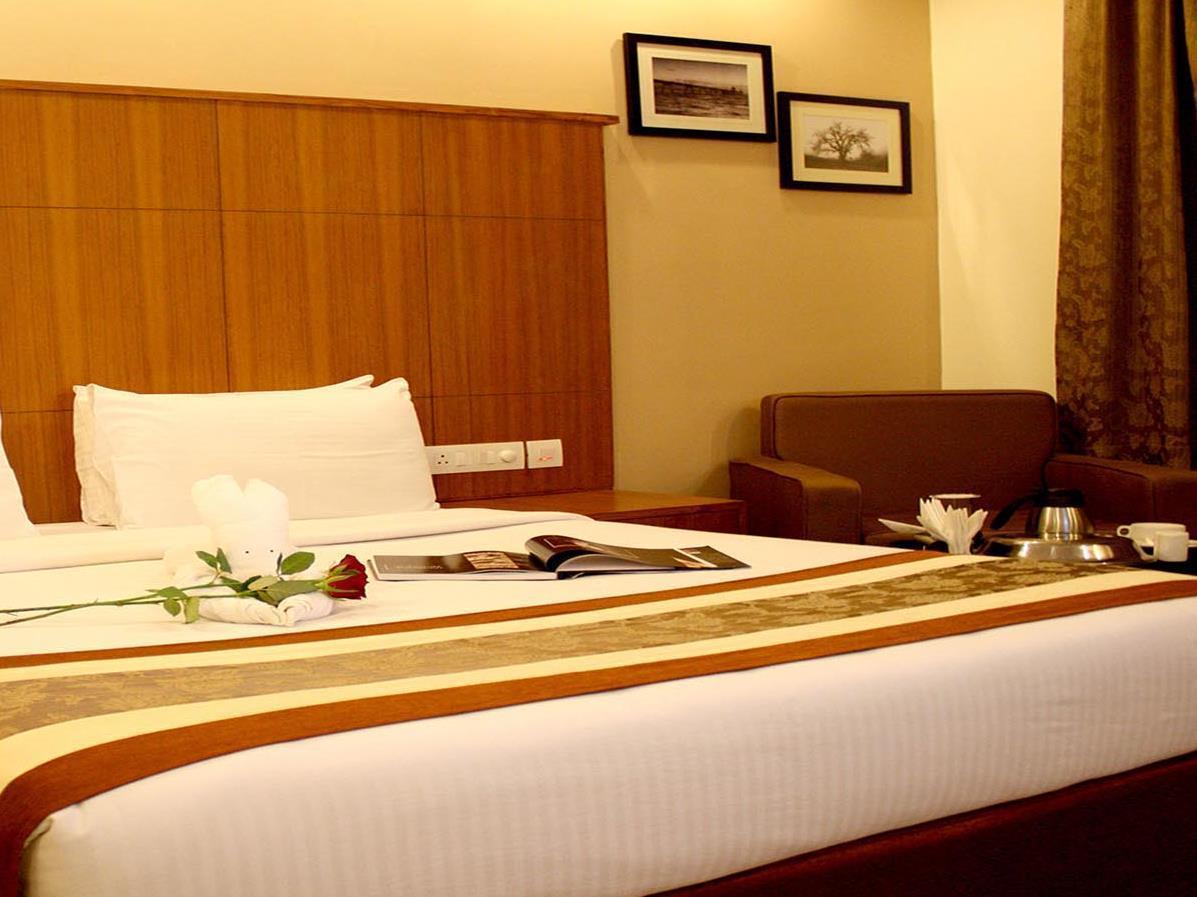 בובנשוואר La Franklin Hotel מראה חיצוני תמונה